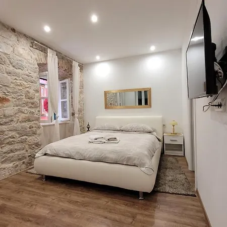 Sebenico Luxury *
