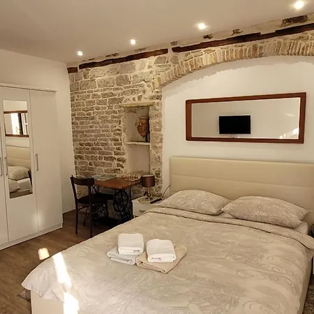 Sebenico Luxury